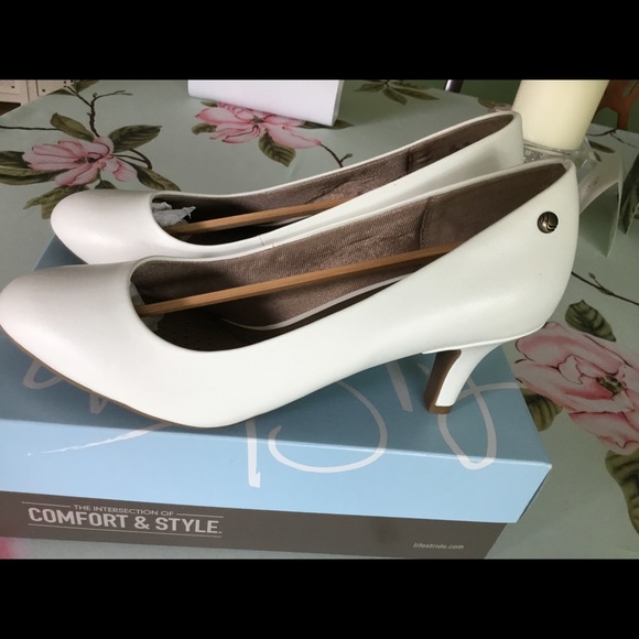 Life Stride Soft System White Dress Shoes 10W - Picture 4 of 6